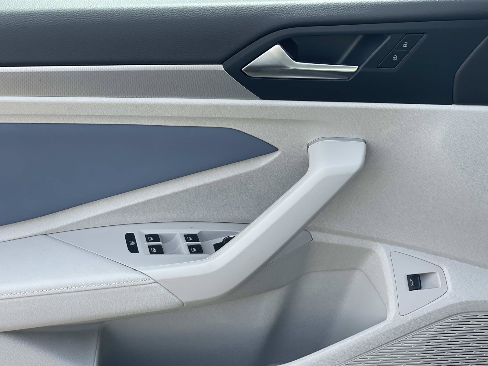 New 2026 Volkswagen Jetta SE FWD image 20