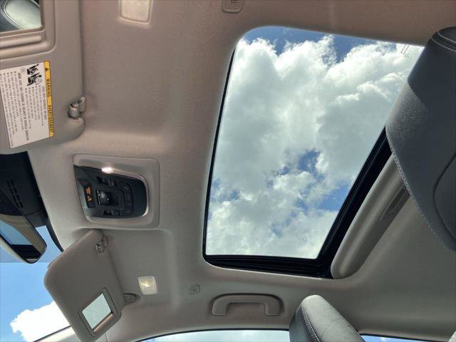 Certified 2023 Toyota Corolla Cross XLE image 21