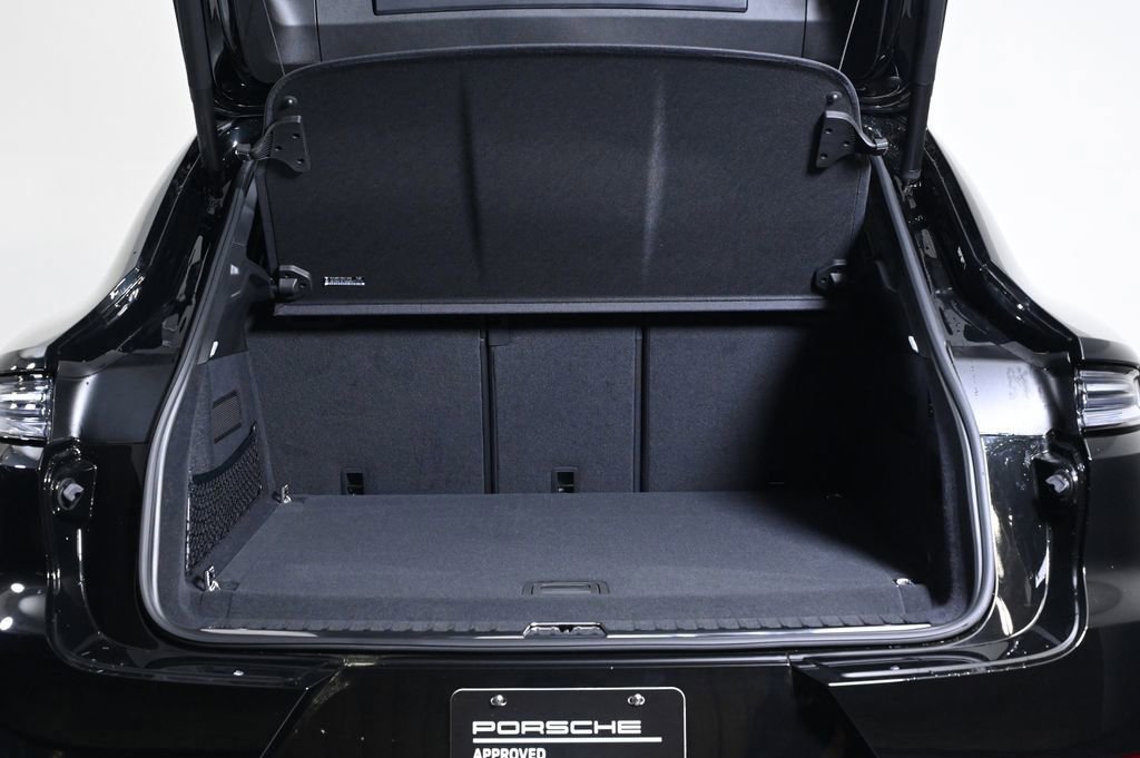 Certified 2026 Porsche Cayenne Turbo image 25