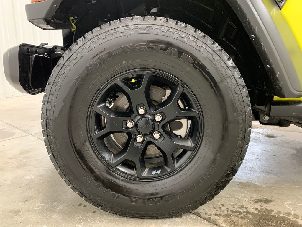 Used 2023 Jeep Wrangler Willys image 17