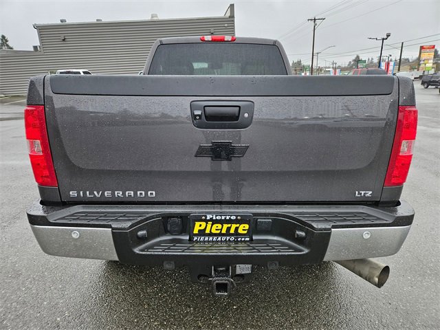 Used 2011 Chevrolet Silverado 2500 LTZ w/ LTZ Plus Package image 4