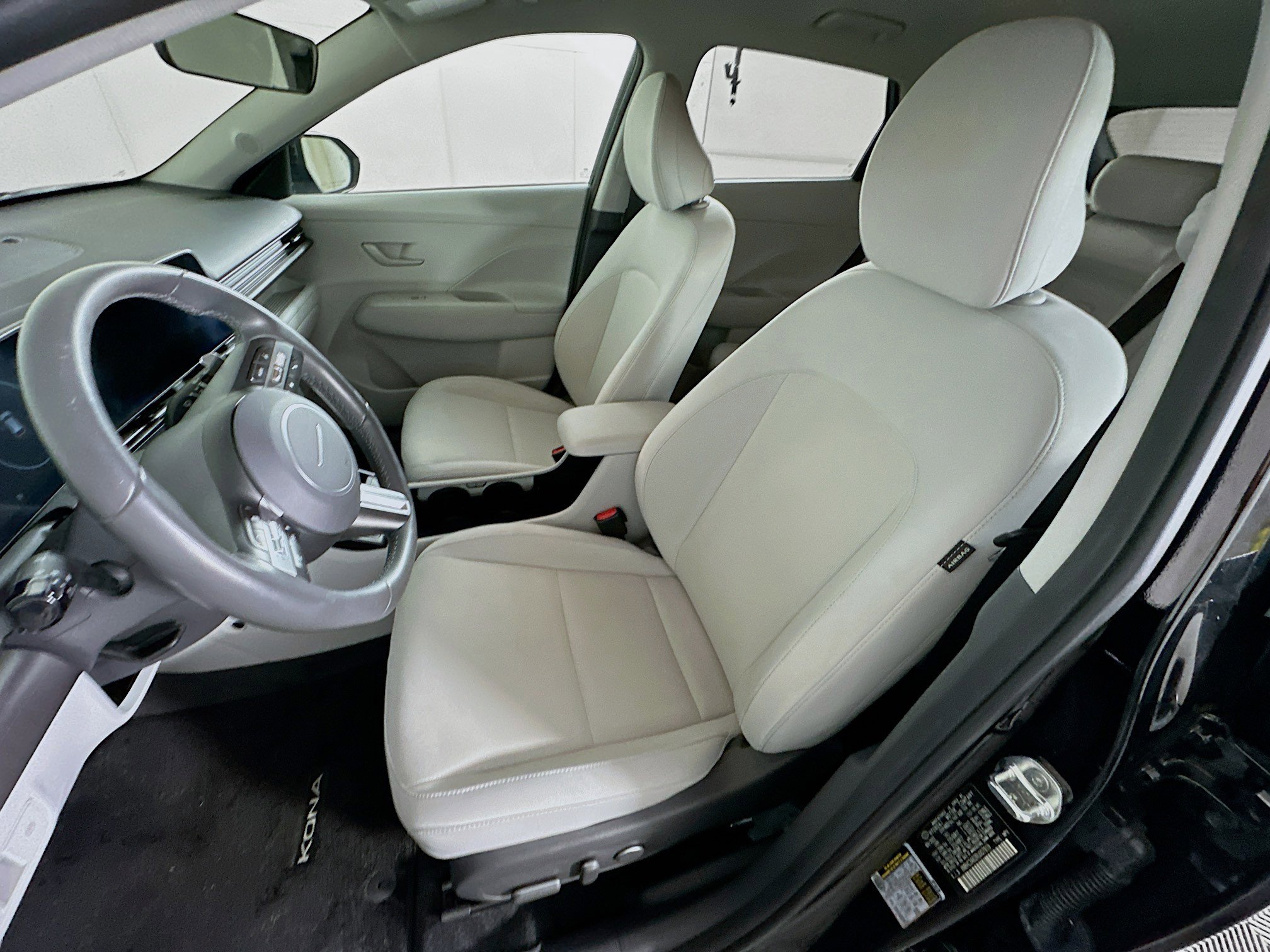 Used 2024 Hyundai Kona SEL image 13