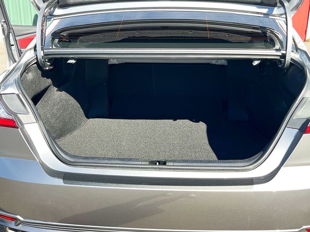 Used 2025 Toyota Camry XSE image 28