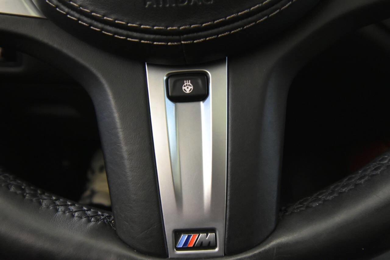 Used 2021 BMW X6 M50i w/ Premium Package image 28