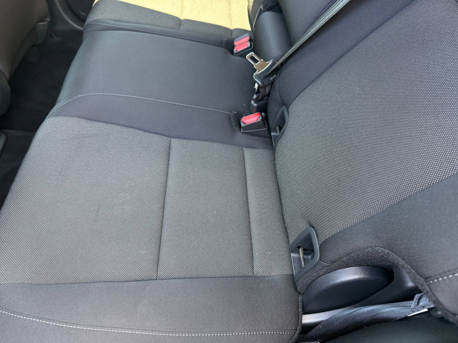 Used 2025 Honda CR-V LX image 12