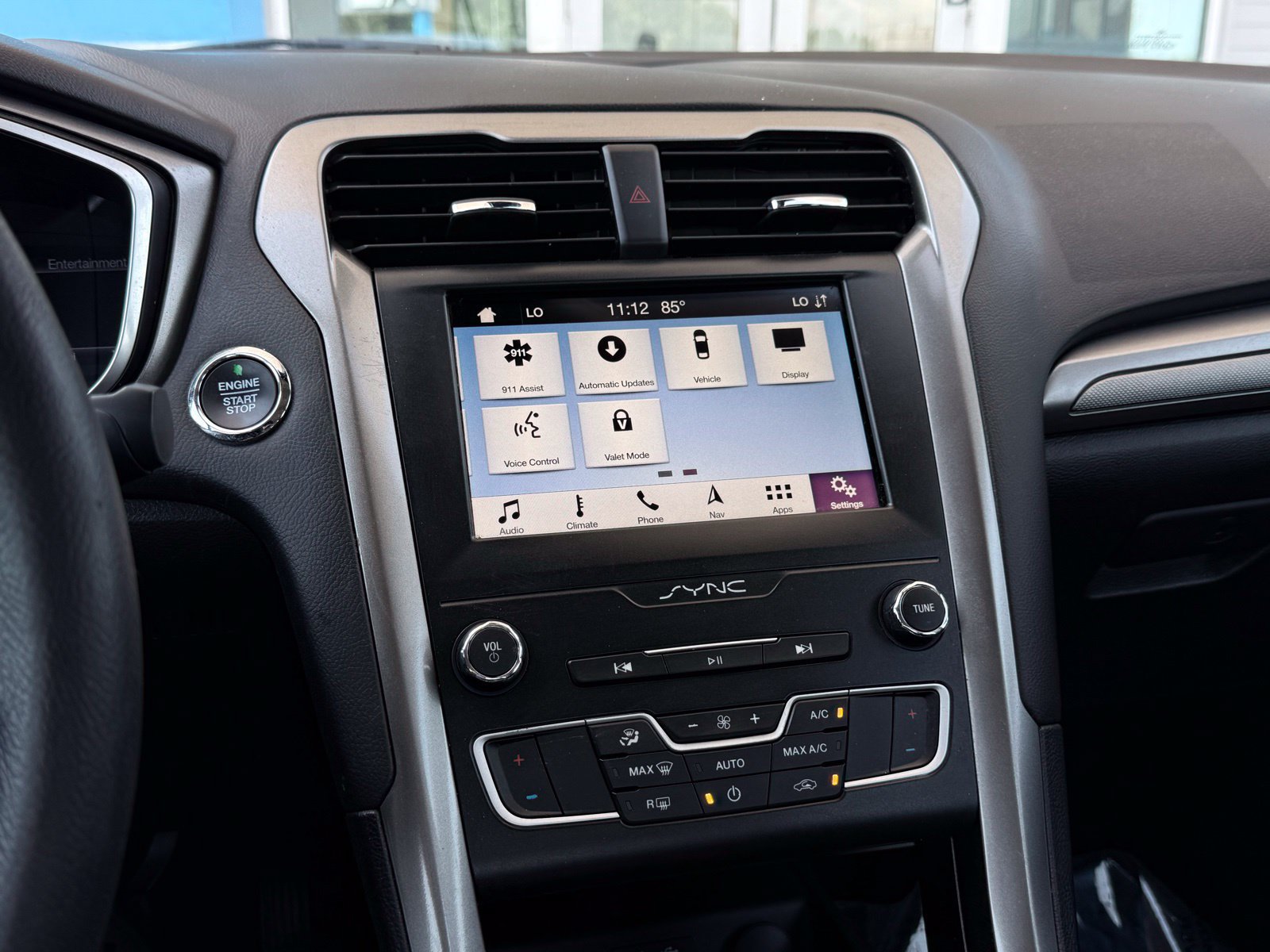 Used 2019 Ford Fusion SE FWD image 32