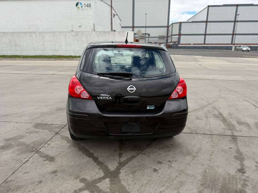 Used 2011 Nissan Versa 1.8 S w/ Plus Pkg FWD image 5
