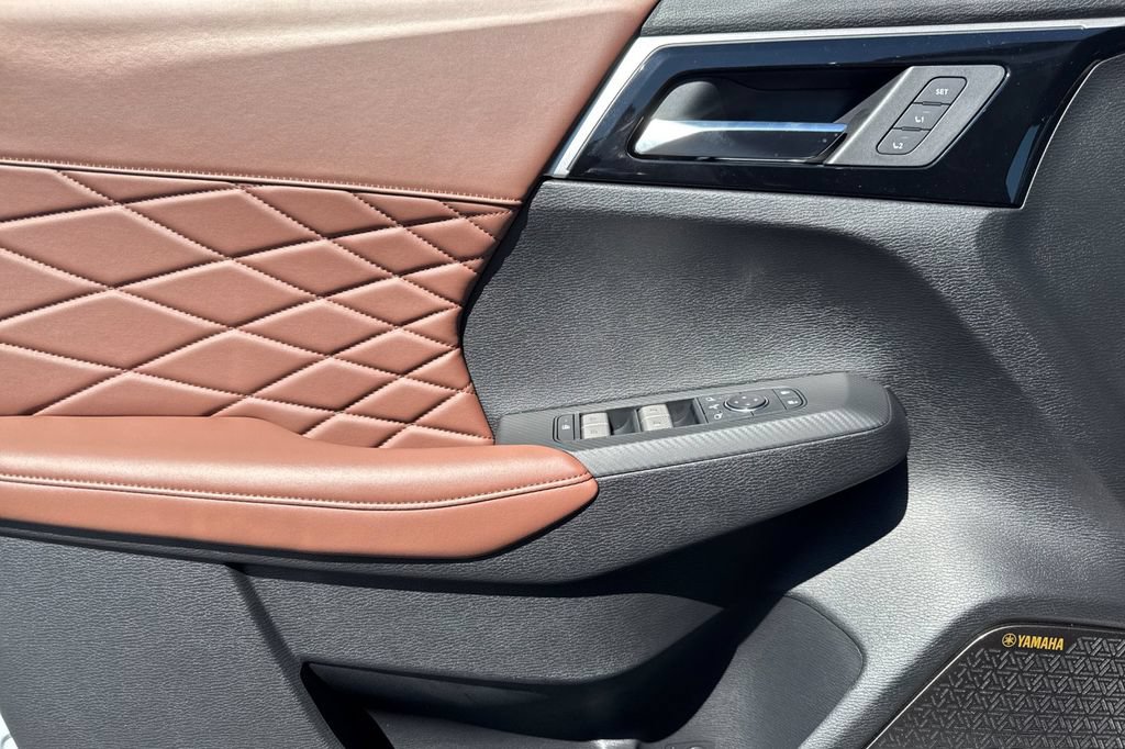 New 2026 Mitsubishi Outlander SEL AWD/4WD image 11