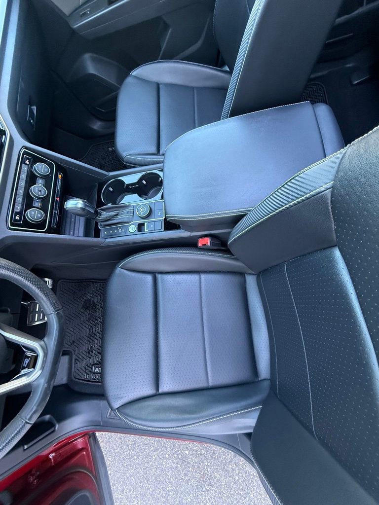 Used 2022 Volkswagen Atlas Cross Sport SEL R-Line image 18