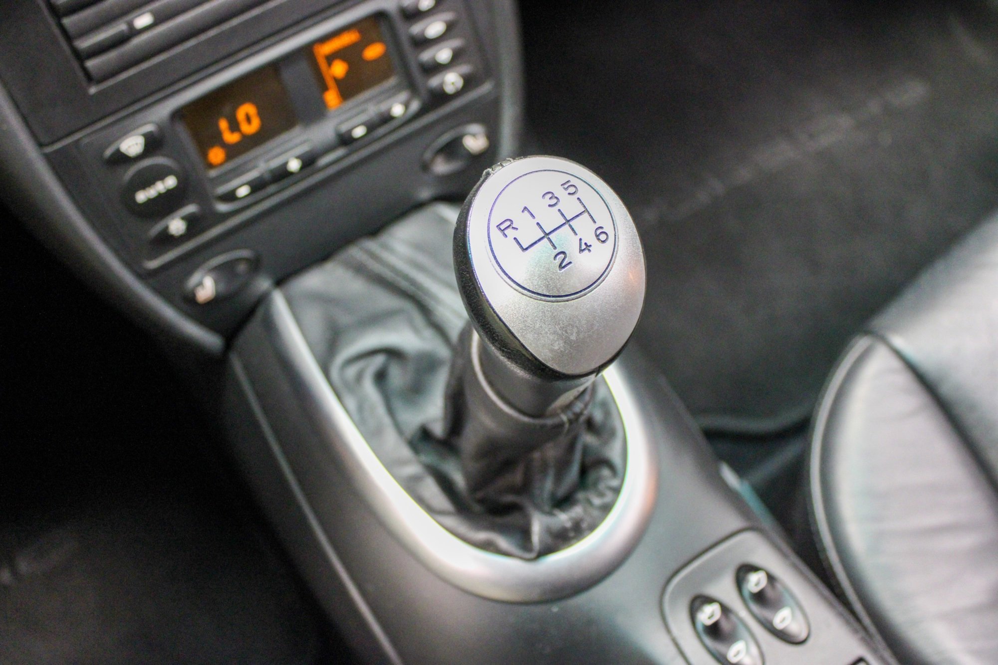 Used 2004 Porsche 911 Turbo image 31