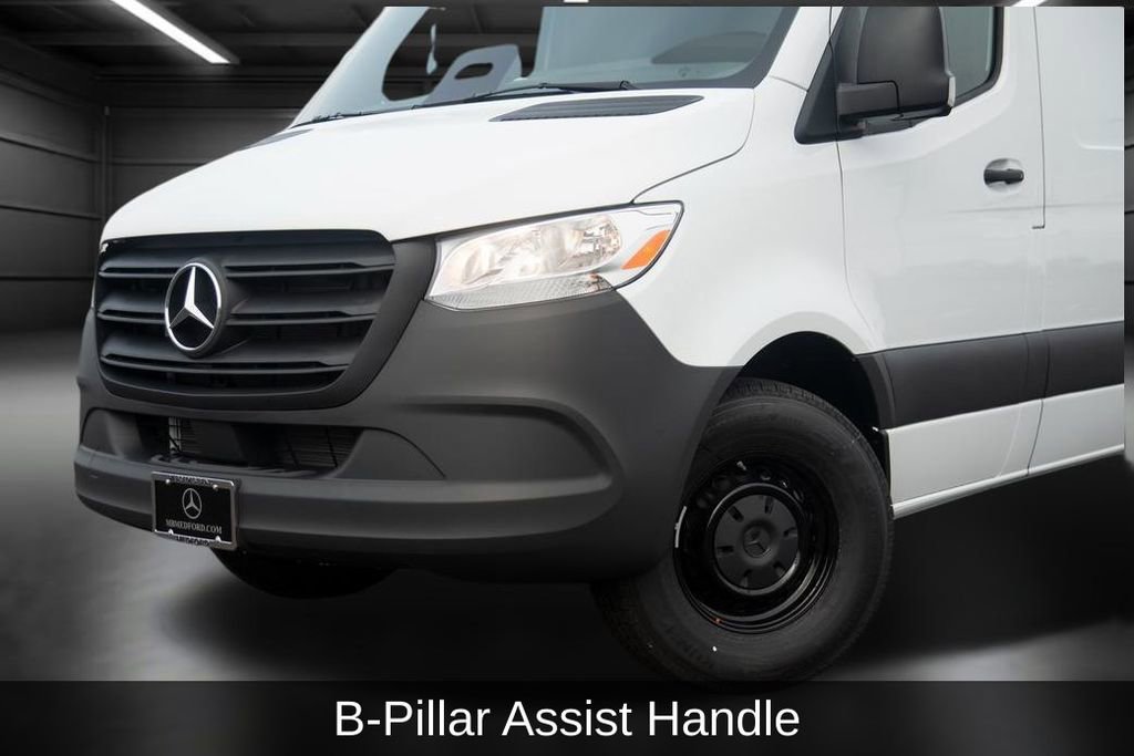 Used 2025 Mercedes-Benz Sprinter 2500 image 17