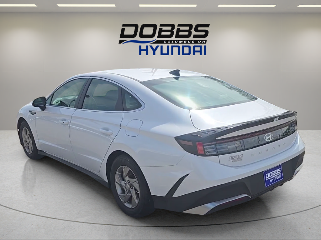 Certified 2026 Hyundai Sonata SE FWD image 3
