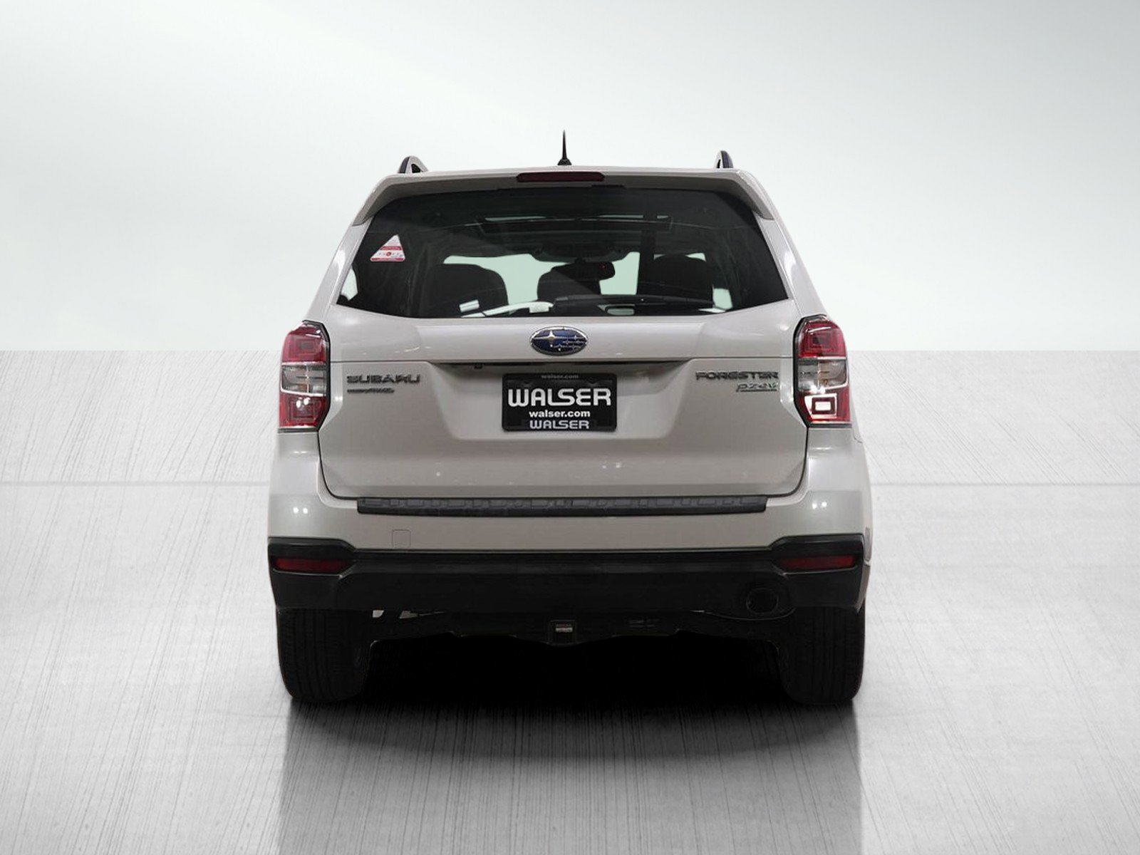 Used 2015 Subaru Forester 2.5i Limited w/ Popular Package #2 image 4