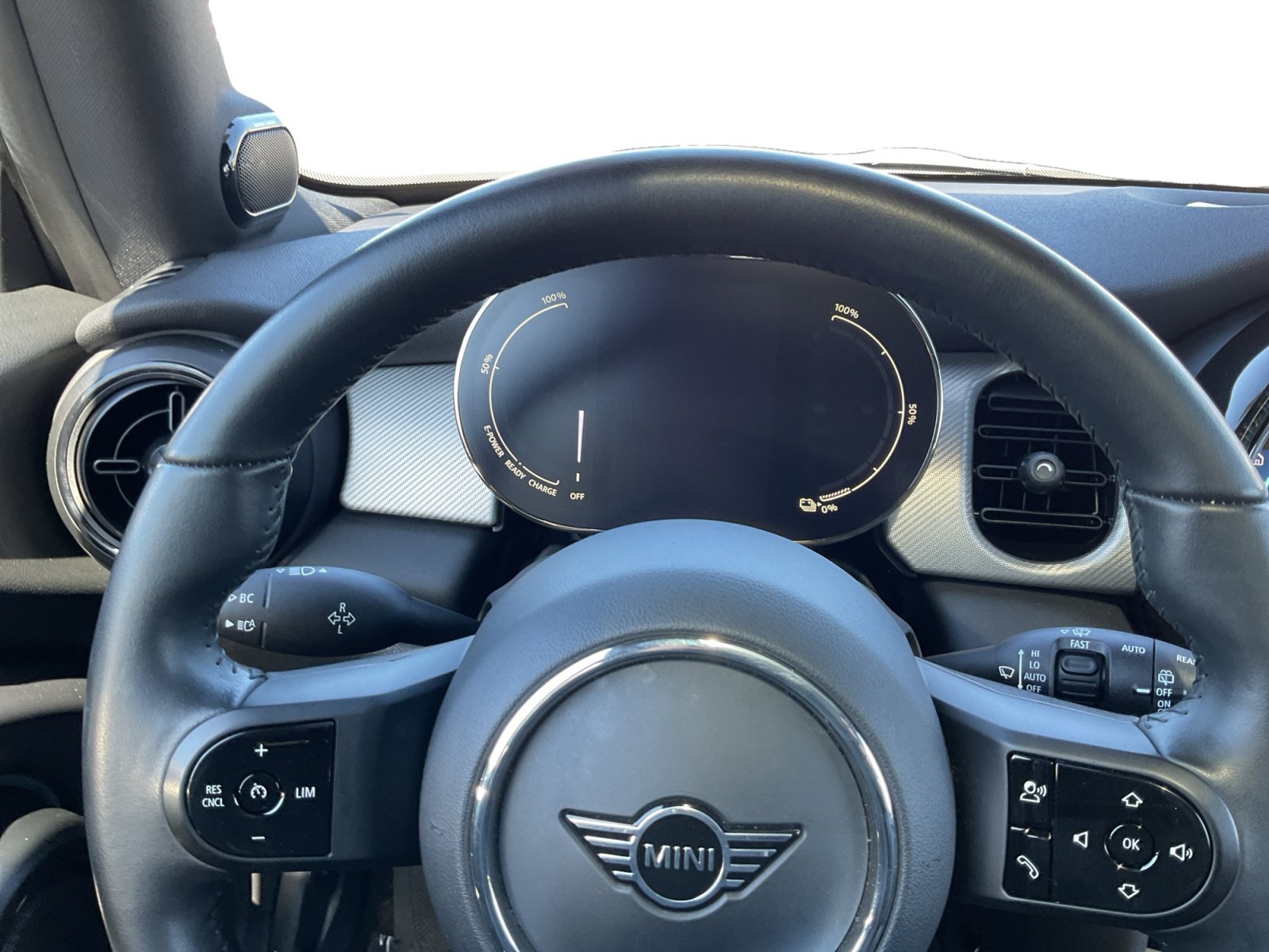 Used 2023 MINI Cooper SE FWD image 12