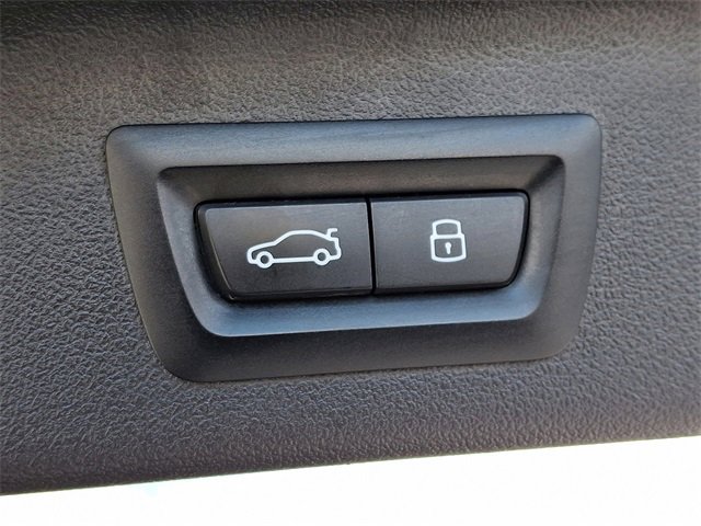 Used 2024 BMW X7 xDrive40i w/ Premium Package image 31