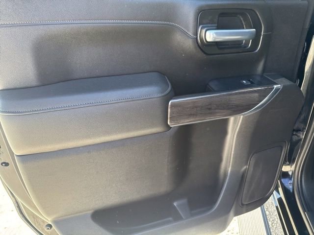 Used 2021 Chevrolet Silverado 1500 LTZ AWD/4WD image 28