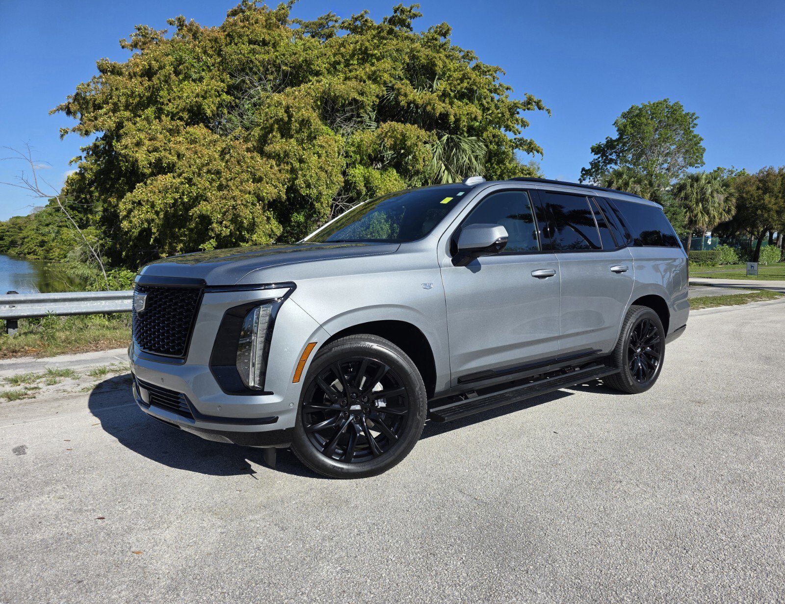 Used 2025 Cadillac Escalade Sport w/ Touring Package AWD/4WD image 1
