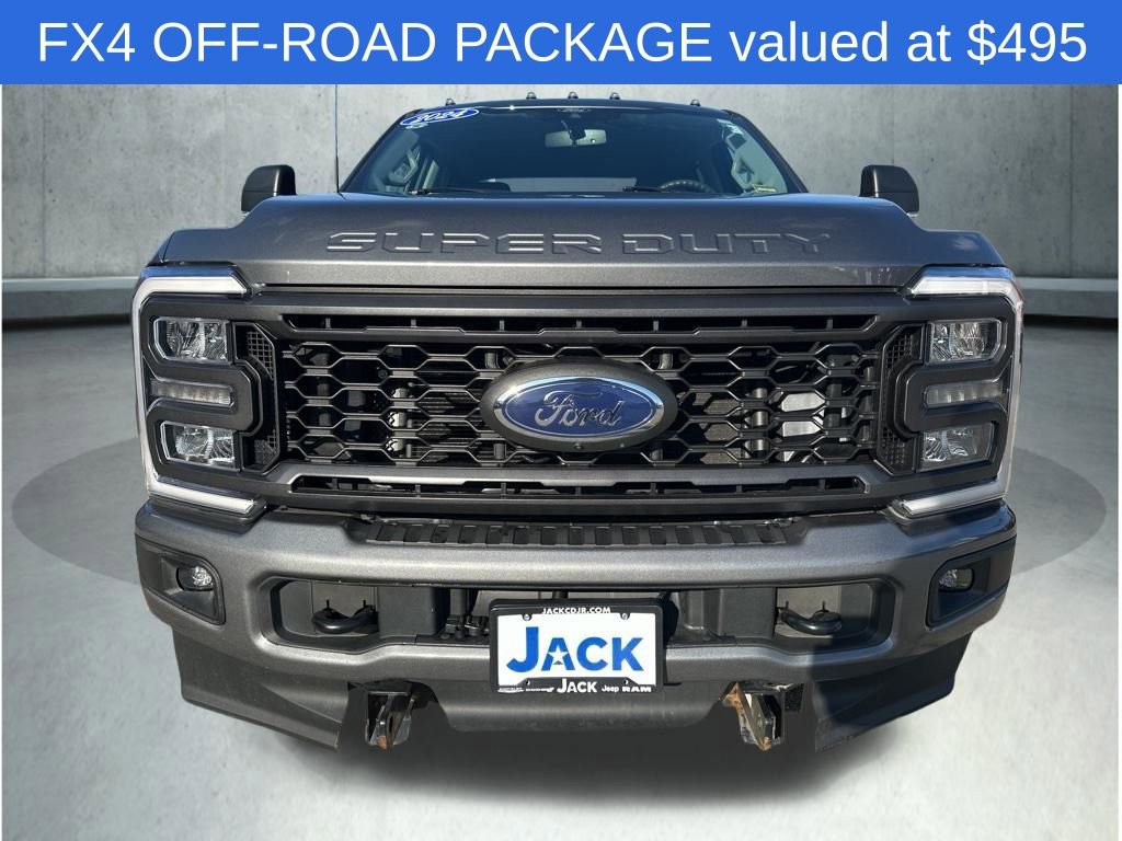 Used 2024 Ford F350 XLT w/ XLT Premium Package image 11