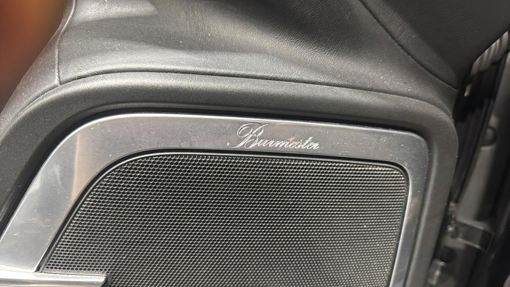 Used 2011 Porsche Cayenne Turbo image 20