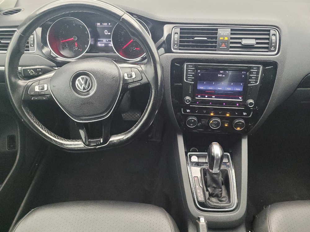 Used 2017 Volkswagen Jetta SEL FWD image 22