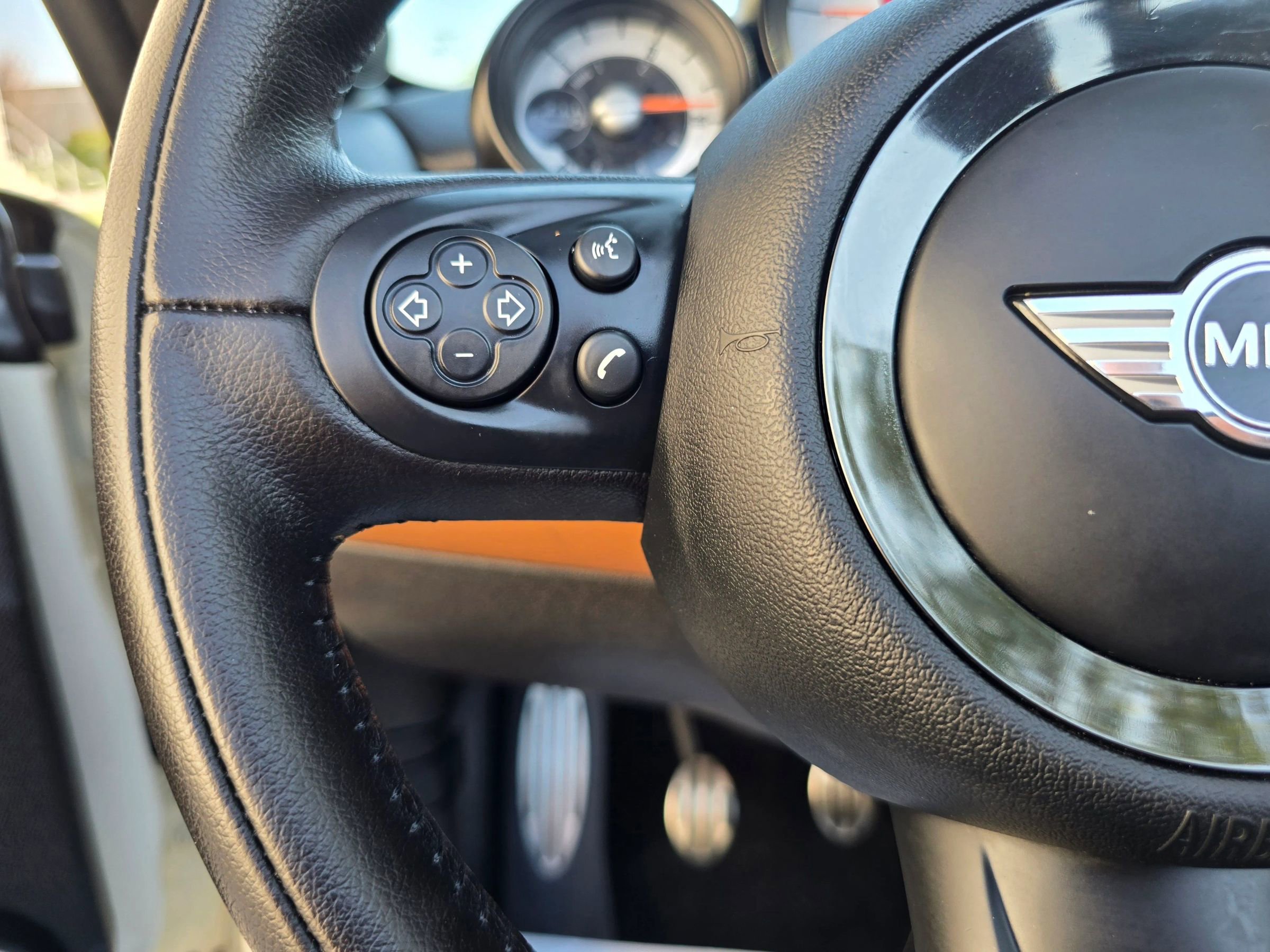Used 2013 MINI Cooper Roadster S FWD image 32