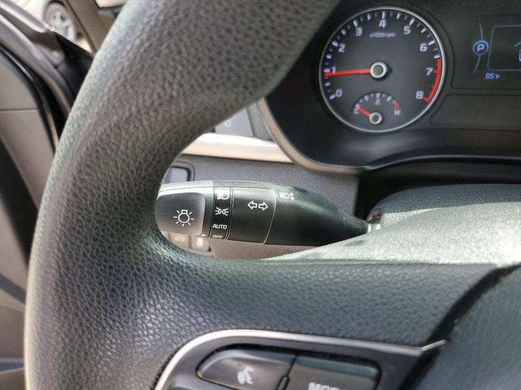 Used 2018 Kia Optima LX image 24