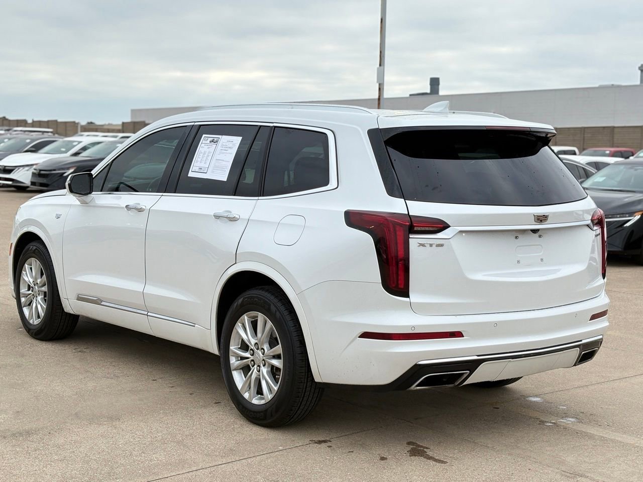Used 2021 Cadillac XT6 Luxury image 7