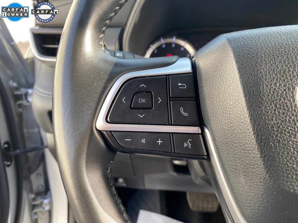 Used 2024 Toyota Highlander LE image 31