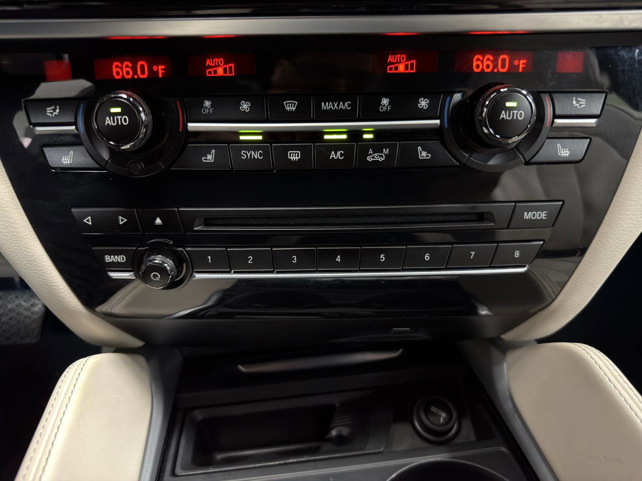 Used 2018 BMW X6 w/ Sports Activity Package image 22