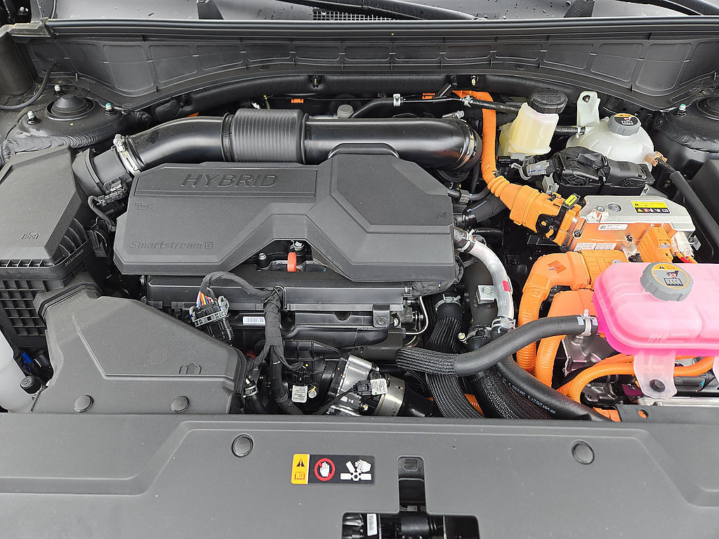 New 2026 Hyundai Santa Fe SE FWD image 32