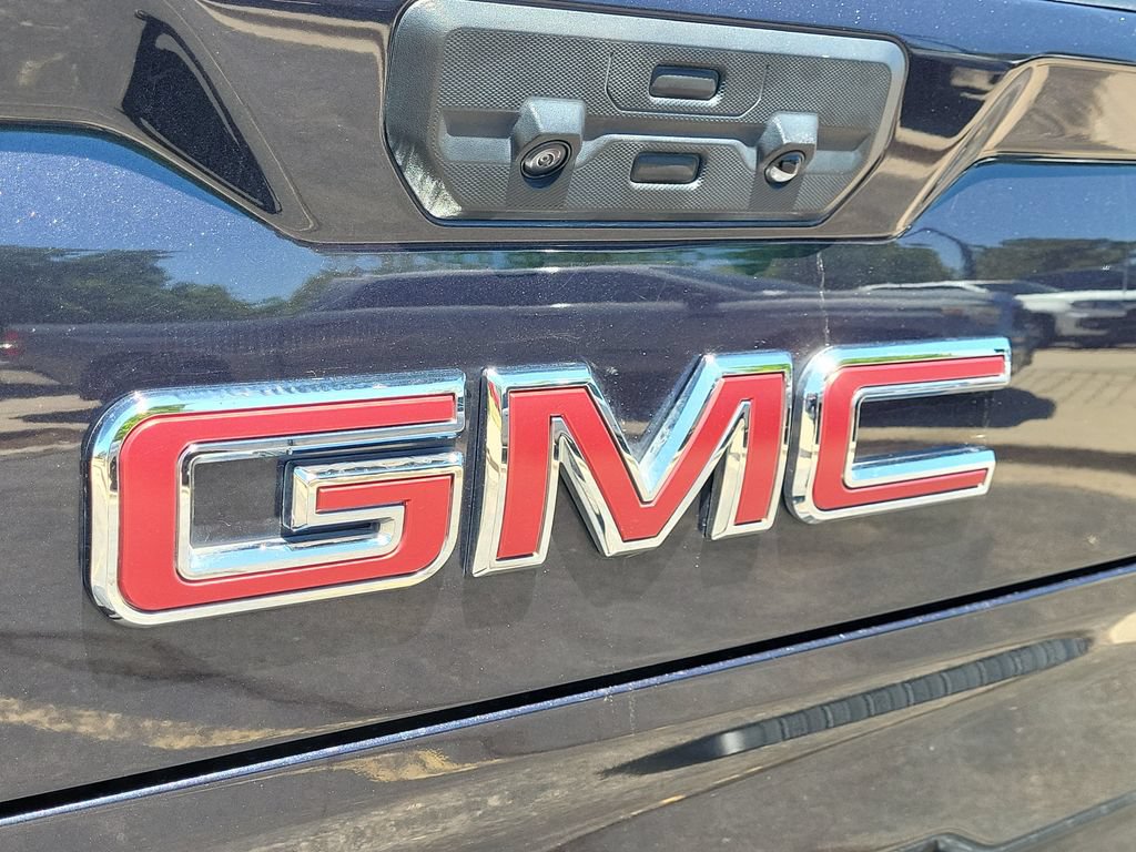 Used 2024 GMC Sierra 1500 AT4 w/ Technology Package AWD/4WD image 17