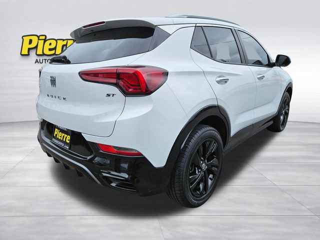 Used 2024 Buick Encore GX Sport Touring AWD/4WD image 5