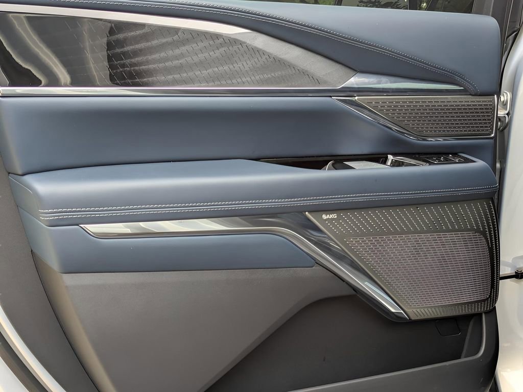 New 2025 Cadillac Escalade IQ Sport 2 AWD/4WD image 13