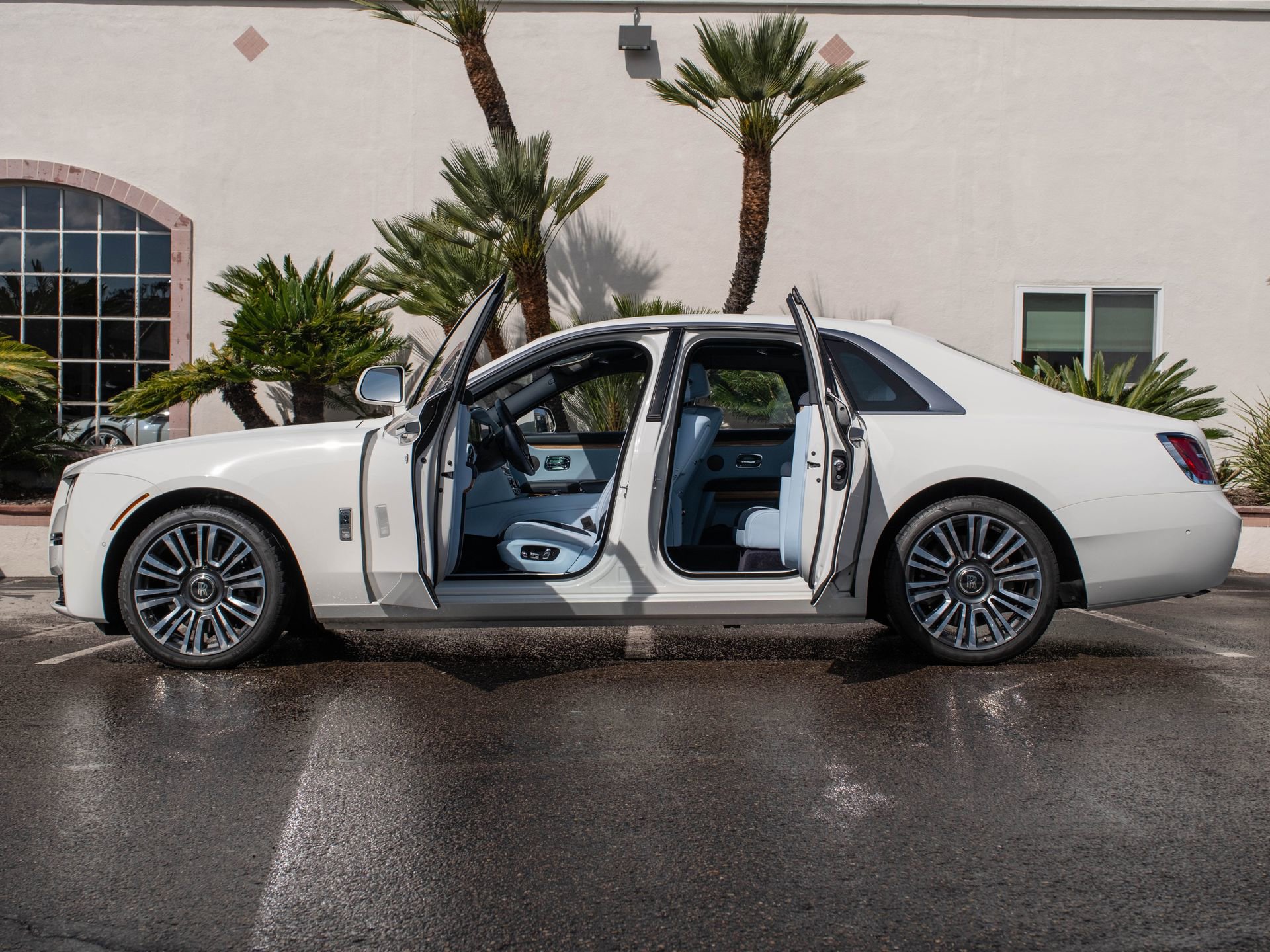 Used 2022 Rolls-Royce Ghost w/ Ghost Package image 42