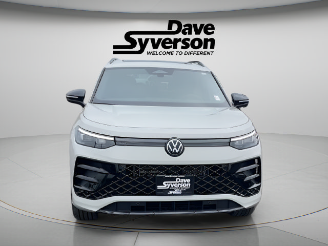 New 2026 Volkswagen Tiguan SE R-Line AWD/4WD image 8
