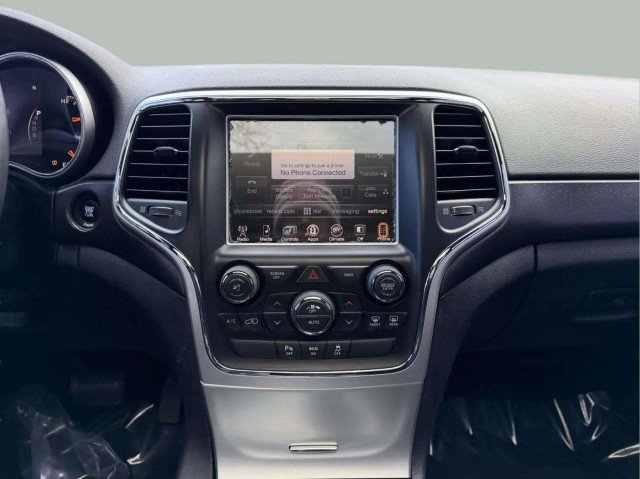 Used 2015 Jeep Grand Cherokee Altitude image 12