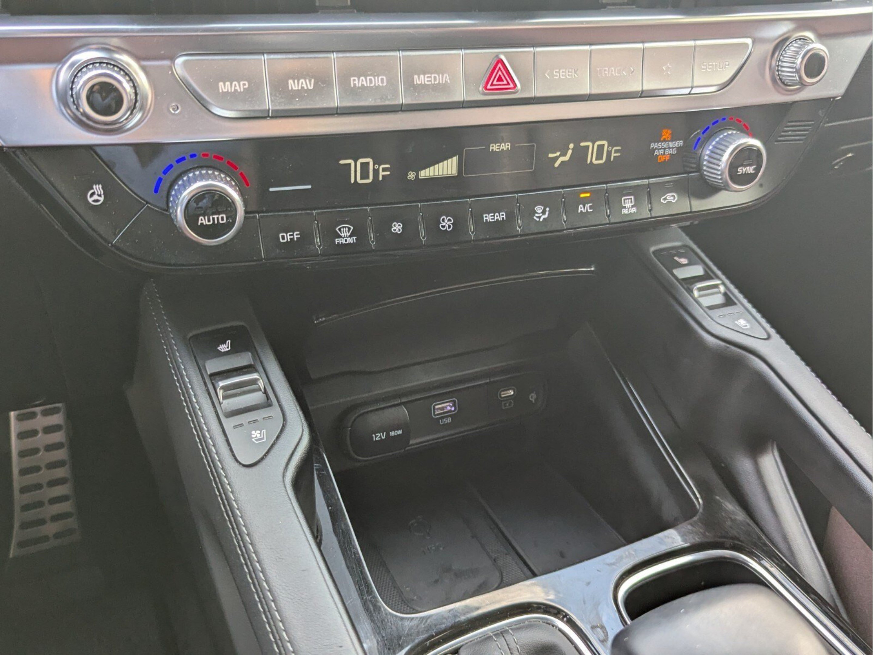 Certified 2024 Kia Telluride SX Prestige AWD/4WD image 15