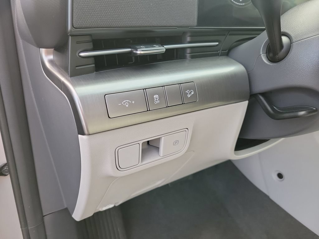 Used 2024 Hyundai Kona SEL AWD/4WD image 25