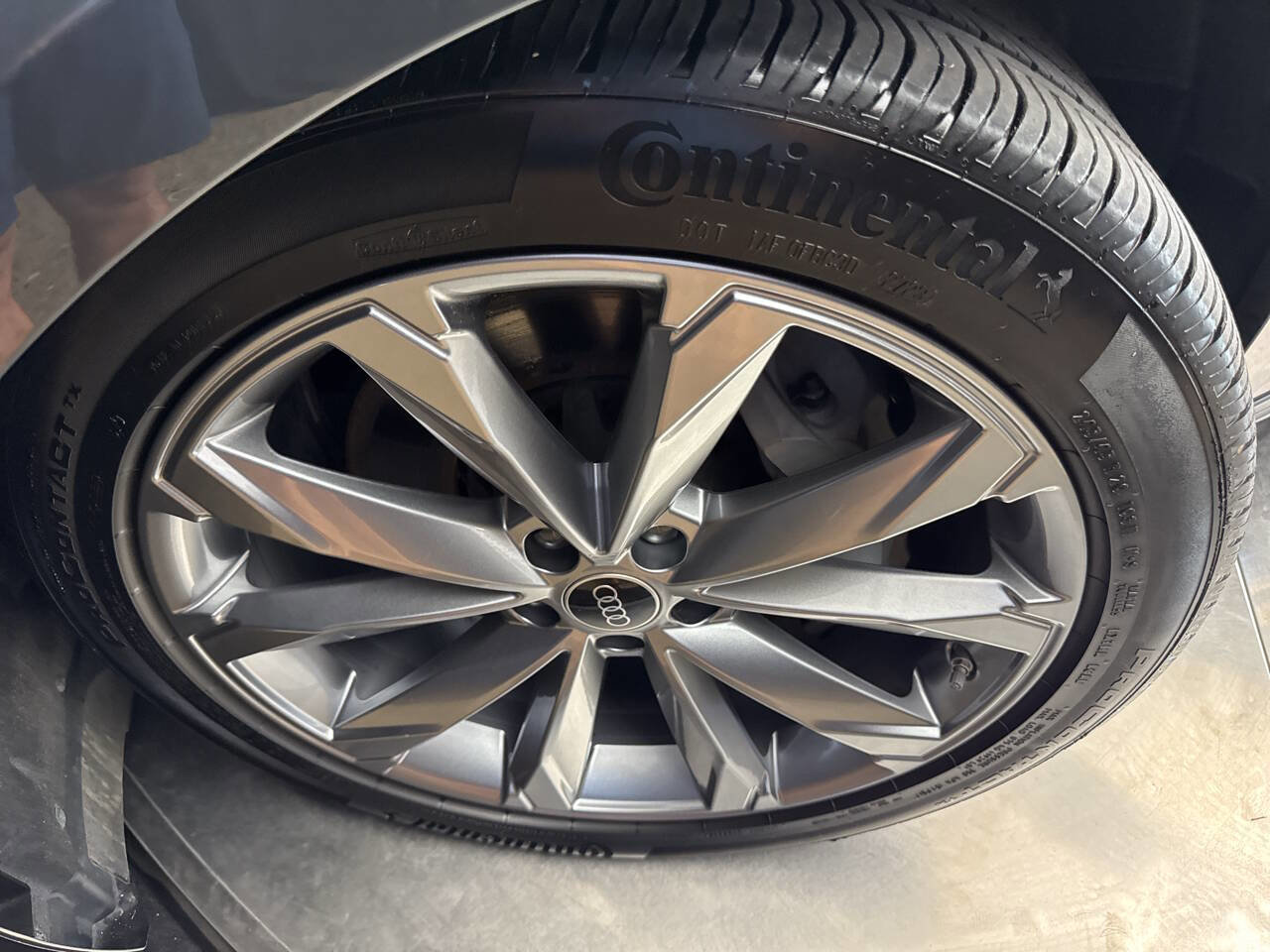 Used 2024 Audi A6 Premium Plus w/ Executive Package image 37