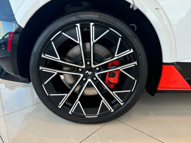 New 2025 Hyundai Ioniq 5 N image 4