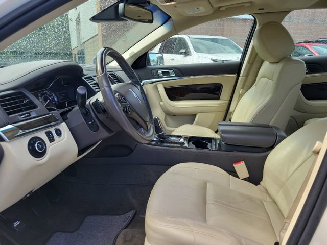 Used 2013 Lincoln MKS AWD image 13
