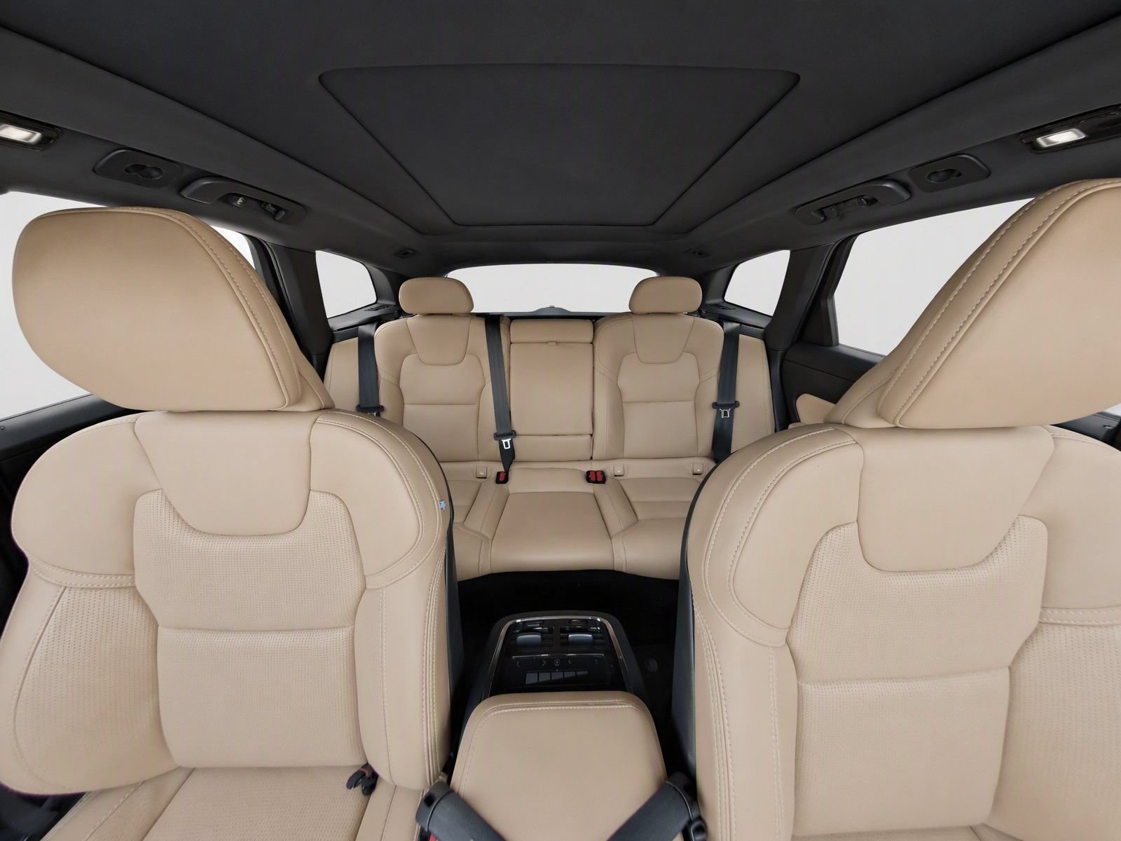 Used 2025 Volvo XC60 B5 Ultra w/ Protection Package Premier AWD/4WD image 16
