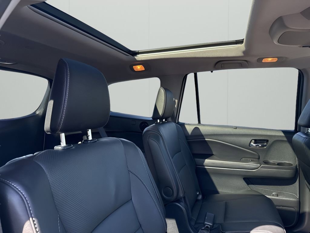 Used 2022 Honda Pilot Elite image 17