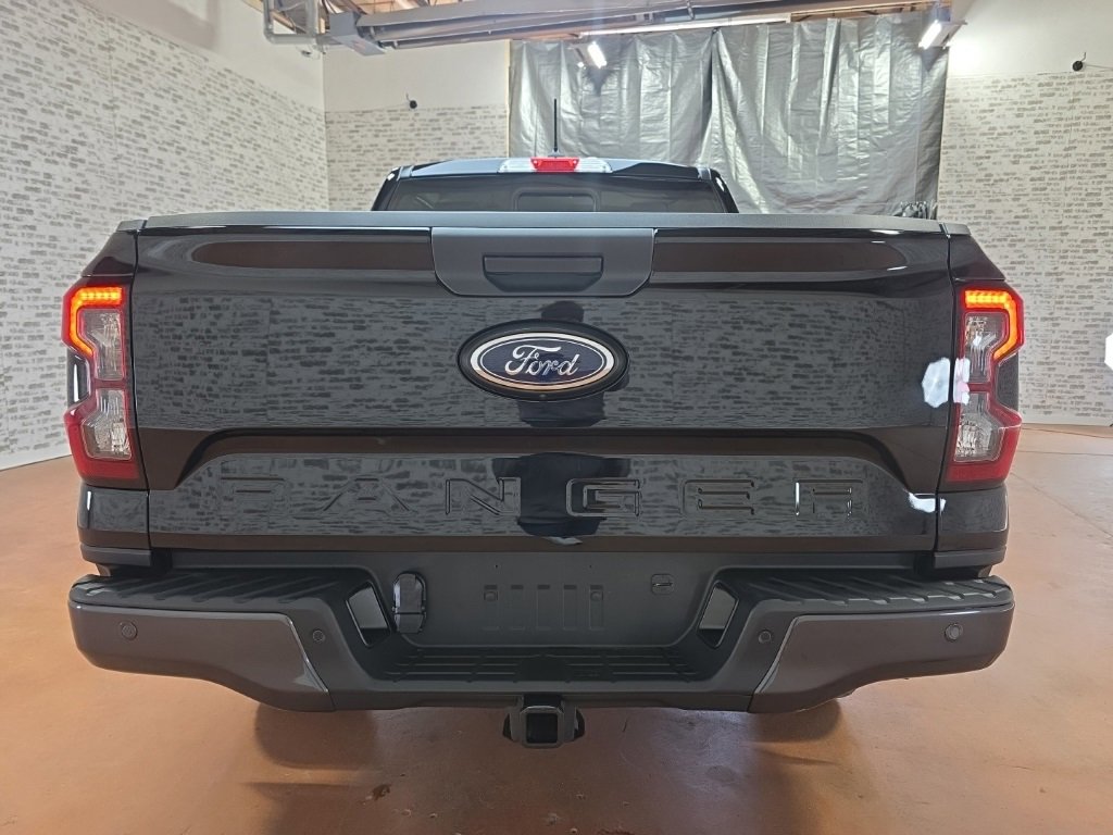 Used 2025 Ford Ranger Lariat w/ Trailer Tow Package image 17