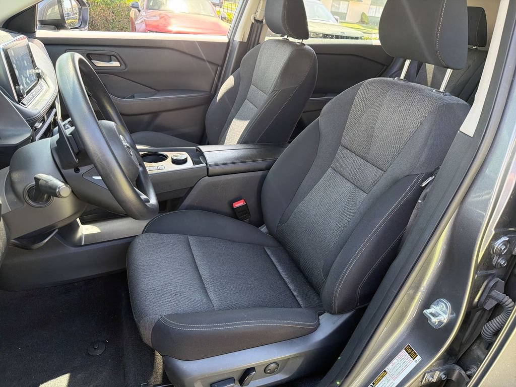 Used 2024 Nissan Rogue SV AWD/4WD image 13