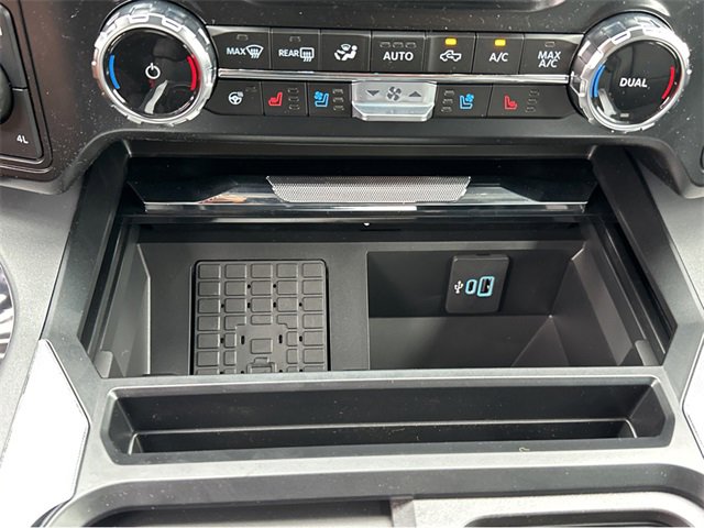 New 2025 Ford F250 Lariat w/ Lariat Ultimate Package image 31