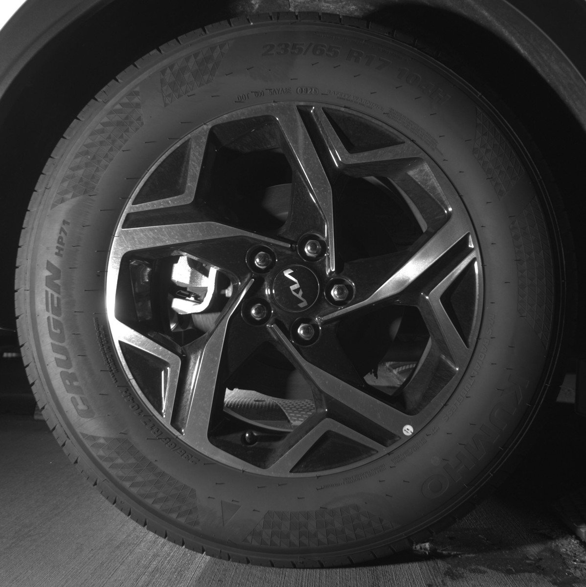 Used 2025 Kia Sportage LX image 15