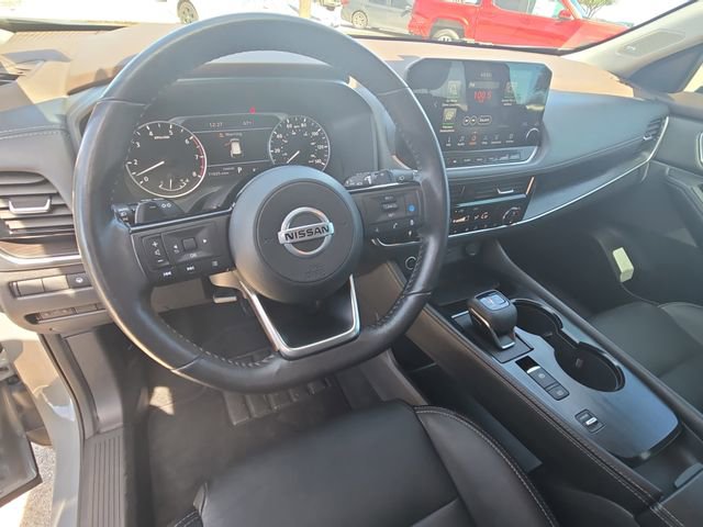 Used 2021 Nissan Rogue SL w/ Premium Package image 16