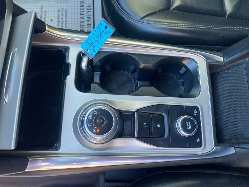 Used 2022 Ford Explorer XLT w/ Equipment Group 202A image 30