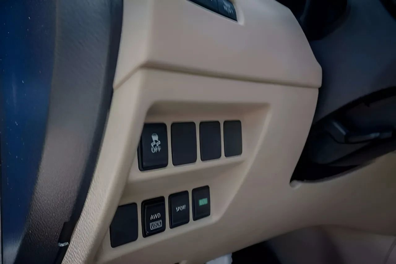 Used 2017 Nissan Rogue S image 21